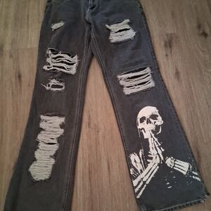 Men's Relaxed Fit Jeans with Skull Graphic